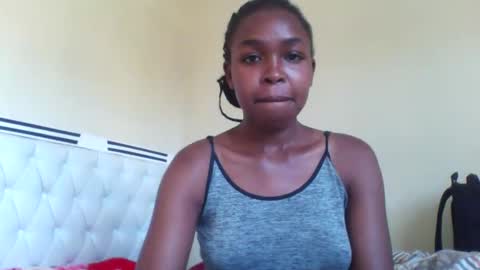 Snapshot of nicemillow chatting on December 2024 02:16:02 PM nicemillow online show from December 2024 02:16:02 PM