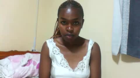 Snapshot of nicemillow chatting on February 2025 07:27:02 PM nicemillow online show from February 2025 07:27:02 PM