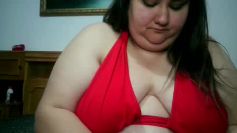 Nicholle online show from April 2026 09:35:01 PM