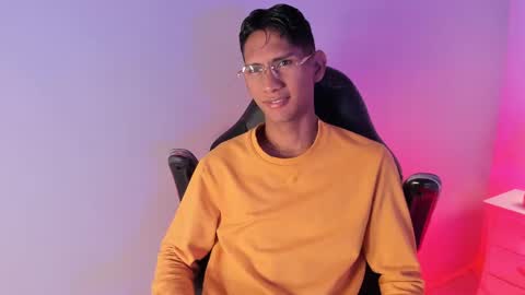 Nick online show from October 2025 08:39:01 PM