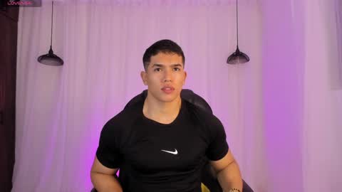 nick fenix online show from April 2026 02:04:02 AM