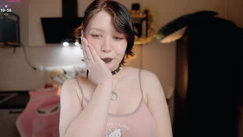 Snapshot of nickari_x chatting on May 2026 05:38:01 AM nickari_x online show from May 2026 05:38:01 AM