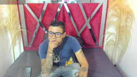 nickk_jonson online show from April 2026 01:03:01 PM