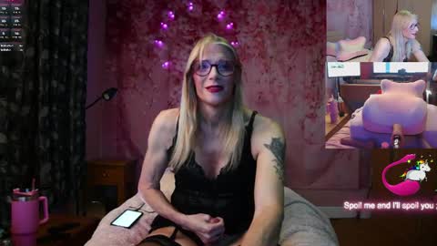 Snapshot of nicktu52 chatting on May 2026 10:18:02 PM nicktuuk online show from May 2026 10:18:02 PM