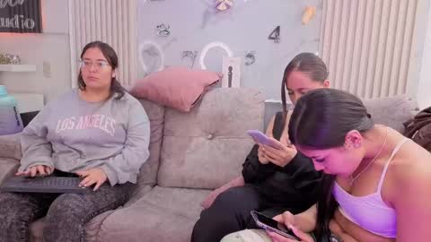 nicky_as online show from February 2026 03:08:01 PM