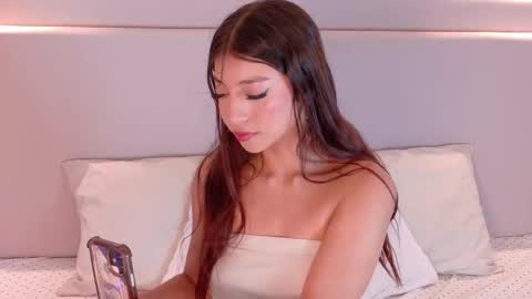 Snapshot of nicky_belmonth chatting on February 2025 11:41:02 AM nicky_belmonth online show from February 2025 11:41:02 AM