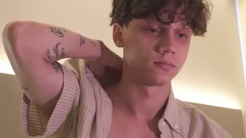 Nicky Neal online show from October 2025 12:21:02 AM