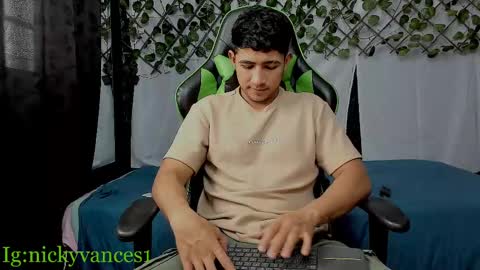 nicky online show from September 2025 07:26:02 PM