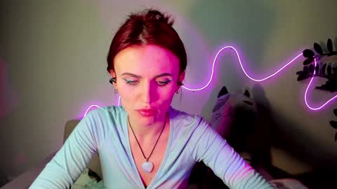 Snapshot of nicky_weekends chatting on December 2024 03:18:02 AM Nicky Weekends online show from December 2024 03:18:02 AM