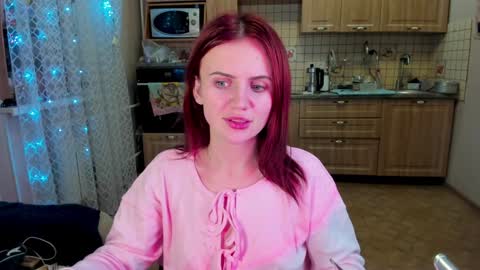 Snapshot of nicky_weekends chatting on December 2024 06:04:02 PM Nicky Weekends online show from December 2024 06:04:02 PM