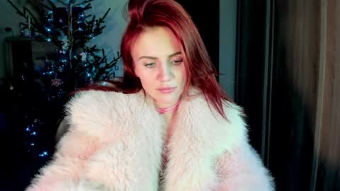 Snapshot of nicky_weekends chatting on December 2024 03:10:01 PM Nicky Weekends online show from December 2024 03:10:01 PM