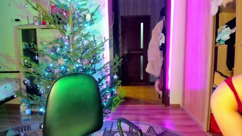 Snapshot of nicky_weekends chatting on January 2025 03:01:01 AM Nicky Weekends online show from January 2025 03:01:01 AM