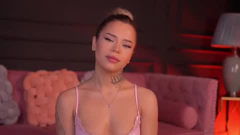 Nicky online show from December 2025 07:29:02 PM