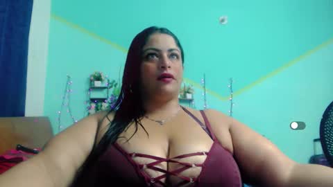 nickyribeiro online show from November 2025 02:22:01 AM