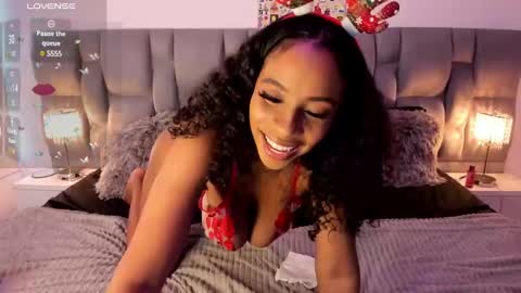 Nicky online show from December 2024 10:47:02 PM