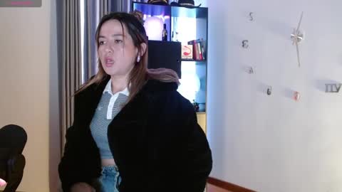 Nicky online show from January 2025 04:28:01 PM