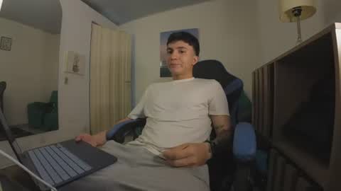 Snapshot of nico_bellini chatting on July 2026 07:50:01 PM Nico online show from July 2026 07:50:01 PM