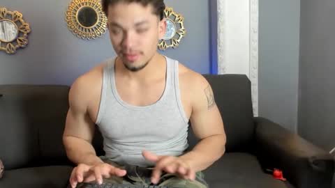 nico_blaze7 online show from December 2025 12:25:02 PM