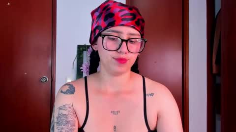 Nico online show from February 2026 02:05:01 AM