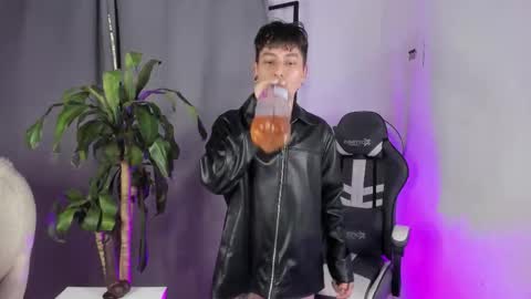 Nico  online show from February 2026 09:01:01 PM