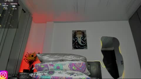 Nicolas online show from April 2026 02:04:02 AM