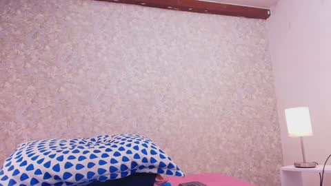 Nicol online show from December 2024 07:18:02 PM