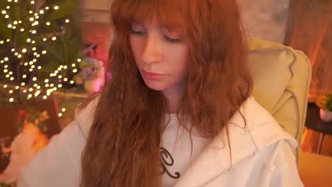 Nicol Moonn online show from March 2026 01:28:02 PM