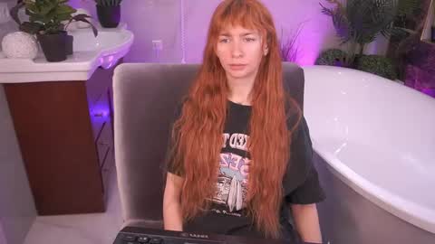 Snapshot of nicol_moonn chatting on April 2026 08:17:01 AM Nicol Moonn online show from April 2026 08:17:01 AM