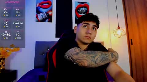 nicolas_james_sc online show from September 2025 01:46:01 PM