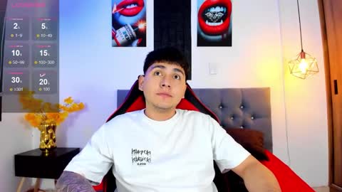 nicolas_james_sc online show from October 2025 01:42:02 PM