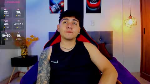 nicolas_james_sc online show from November 2025 02:06:01 PM