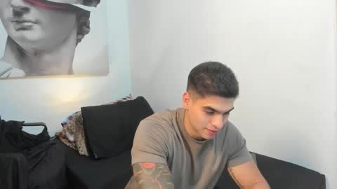 Snapshot of nicolasmuscle chatting on December 2024 08:06:02 AM Andres online show from December 2024 08:06:02 AM