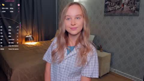 Nicoletta online show from October 2025 08:09:02 PM