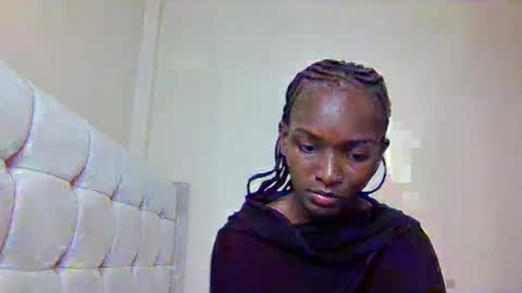 nicole161117 online show from March 2026 06:47:02 PM