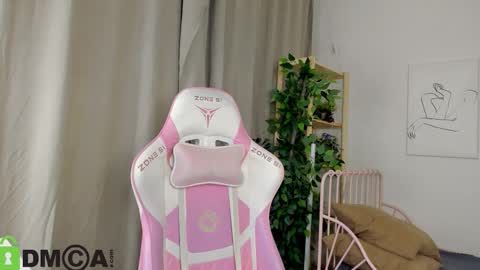 GMT7TueWedThSu 0300am-0900am. Sa 1000am-0400pm online show from October 2025 08:20:01 PM