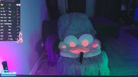 Kitty Nikki online show from November 2025 05:16:01 PM