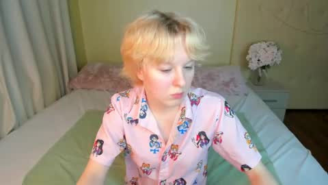 nicole_hiness online show from March 2025 02:34:02 PM