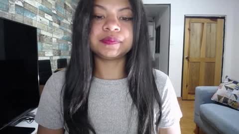 Snapshot of nicoleebon chatting on October 2025 09:40:01 AM Nicole online show from October 2025 09:40:01 AM