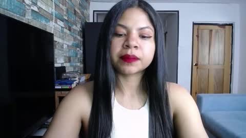 Snapshot of nicoleebon chatting on October 2025 08:08:01 PM Nicole online show from October 2025 08:08:01 PM