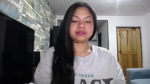 Snapshot of nicoleebon chatting on October 2025 10:15:02 AM Nicole online show from October 2025 10:15:02 AM