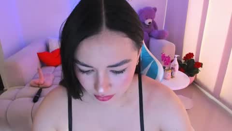 Nicolle online show from June 2026 10:53:02 PM