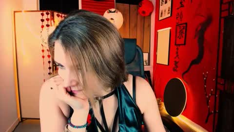 nicolehits online show from February 2026 09:19:02 AM