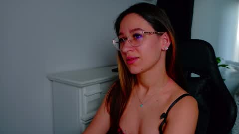 nicoleirisxxx online show from February 2026 06:40:02 AM