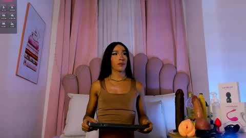 nicolemadrird online show from April 2026 11:51:02 AM