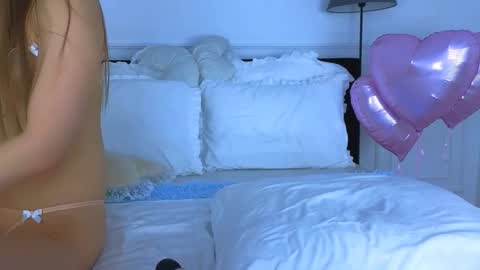 Nicole online show from February 2026 03:03:01 AM