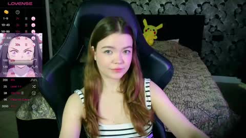 Snapshot of nicolemeew chatting on April 2026 06:29:02 AM NicoleMeew online show from April 2026 06:29:02 AM
