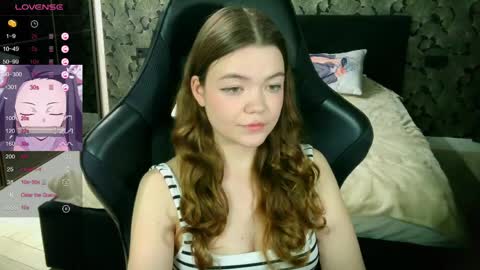 Snapshot of nicolemeew chatting on May 2026 07:56:01 PM NicoleMeew online show from May 2026 07:56:01 PM