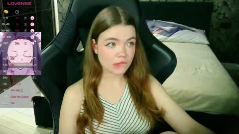 Snapshot of nicolemeew chatting on June 2026 07:50:01 PM NicoleMeew online show from June 2026 07:50:01 PM