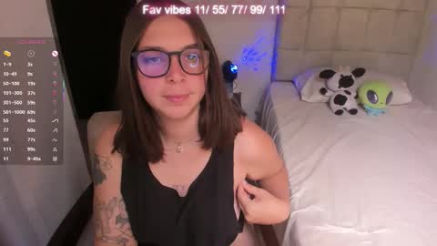 Snapshot of nicolepeachx chatting on May 2026 04:12:02 PM Nicol independent model online show from May 2026 04:12:02 PM