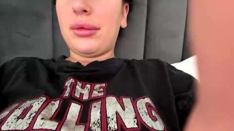 nicolewilliamz online show from March 2026 10:59:01 AM